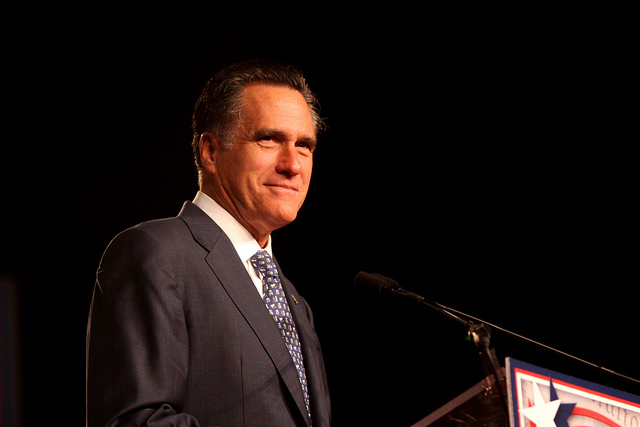Romney renounces presidential bid