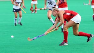 Field hockey splits weekend road matches