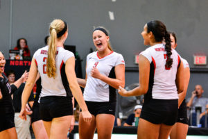 Volleyball defeats UMass Lowell, 3-2