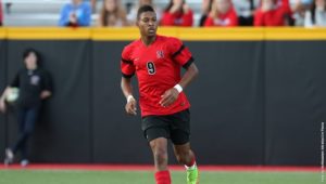Men’s soccer falls to Elon University