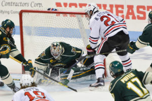 Hockey loses to UVM, 2-3