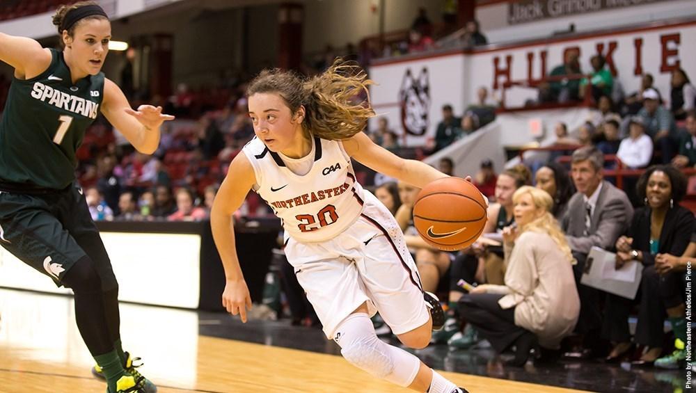 DeFreese gets womens hoops back on track with two road wins