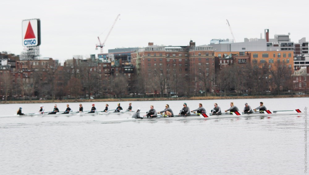 Women+row+in+first+regatta+of+year