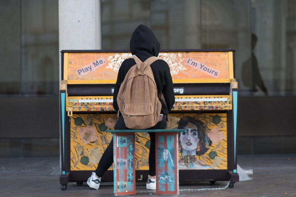 Street+Pianos+give+Boston+musical+touch