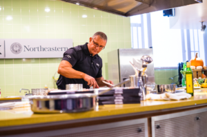 Celebrity chef Robert Irvine shows off skills in Xhibition Kitchen