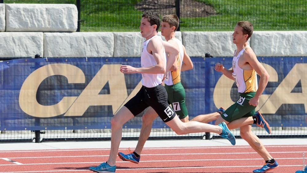 Paul Duffey clocked in at 3:44.17 in the 1,500 meter sprint at Stanford University.