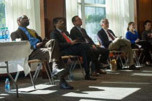 Faculty Senate hears presentation on student enrollment and university agenda
