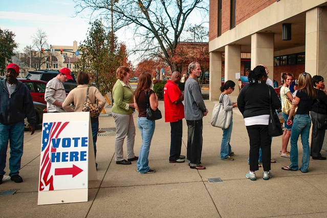 Campus political groups encourage students to vote