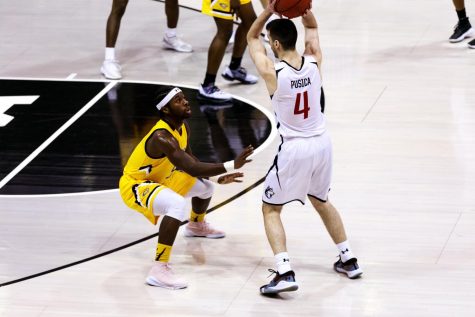 Men’s basketball seniors get well-deserved send-off in win over Towson