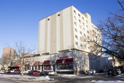 Students housed on Commonwealth Ave. troubled by lack of communication and security