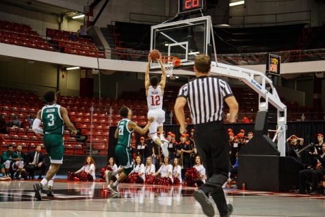 Men’s basketball lambasts Holy Cross, 101-44