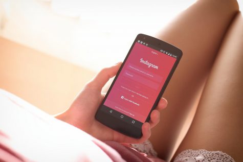 Column: Instagram removes ‘likes’ to support mental health
