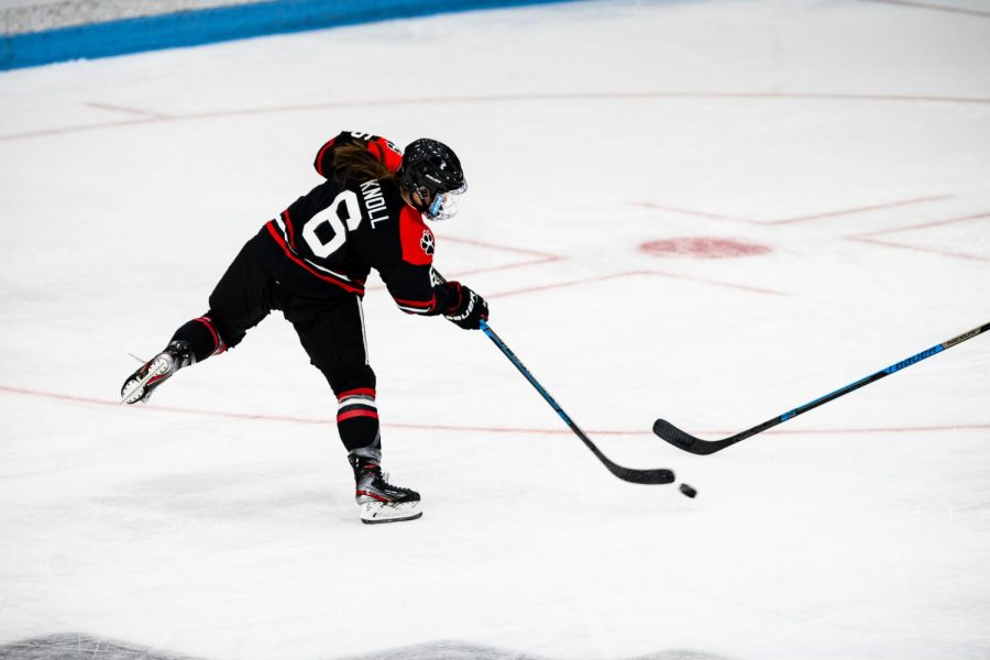 No. 3 Women’s hockey splits home-and-home with Providence Friars