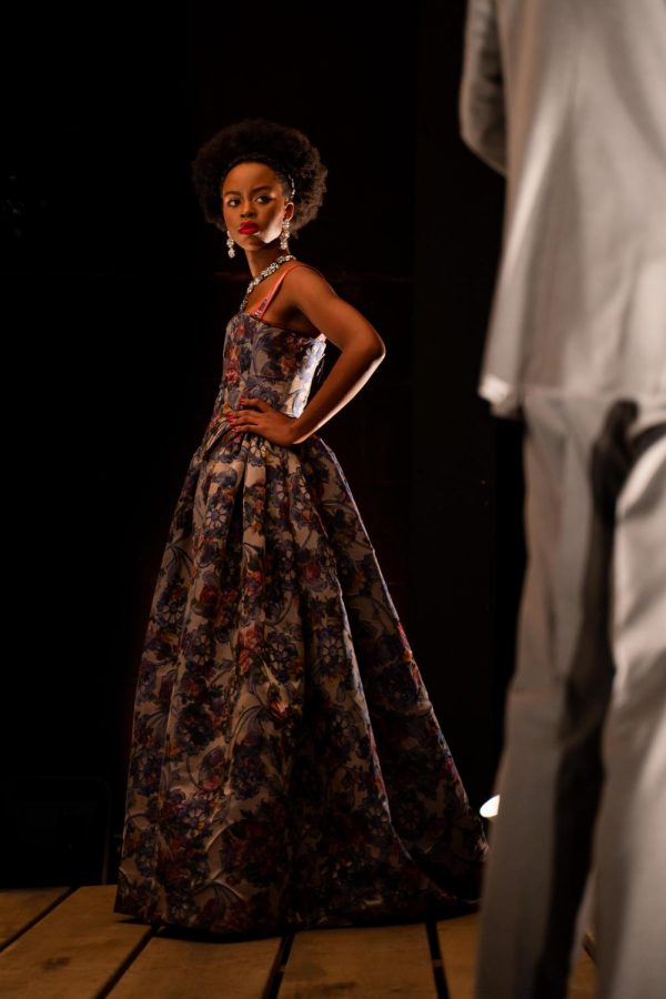 Christelle Girimana plays the role of Queen Elizabeth I.