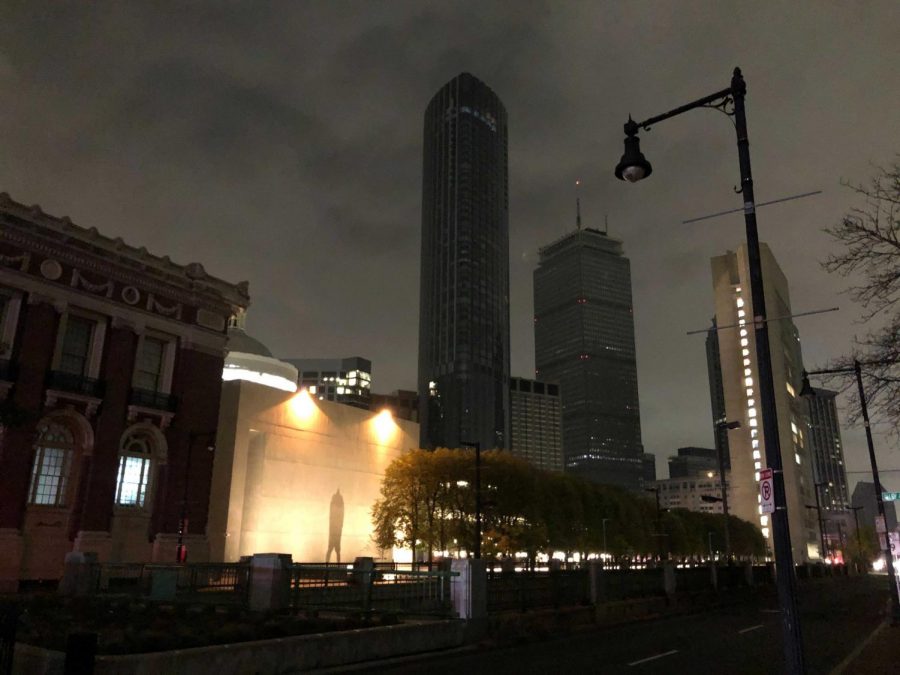 A major power outage in Boston Thursday night put just under 1000 Eversource customers, including parts of Northeasterns campus, out of power.