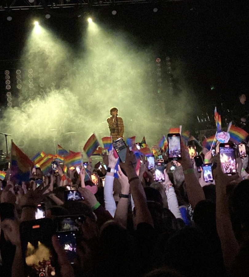 Concert-goers wave pride flags as
Louis Tomlinson performed at the House of Blues Feb. 17. 
in preparation for his first world tour as a solo artist. Tomlinson is carving a unique musical identity independent from his previous pop boyband One Direction.
Photo credit to Aanya Seghal.

