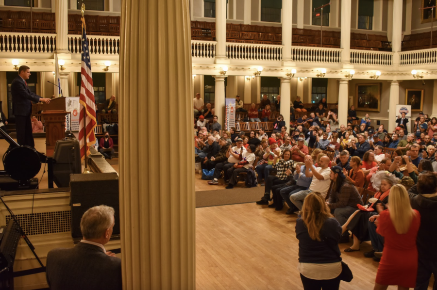 Republican+gubernatorial+candidate+Geoff+Diehl+concludes+his+Take+Back+Freedom+Tour+in+Faneuil+Hall.+The+Oct.+25+event+featured+Diehl+as+well+as+other+prominent+conservatives+in+Massachusetts.+