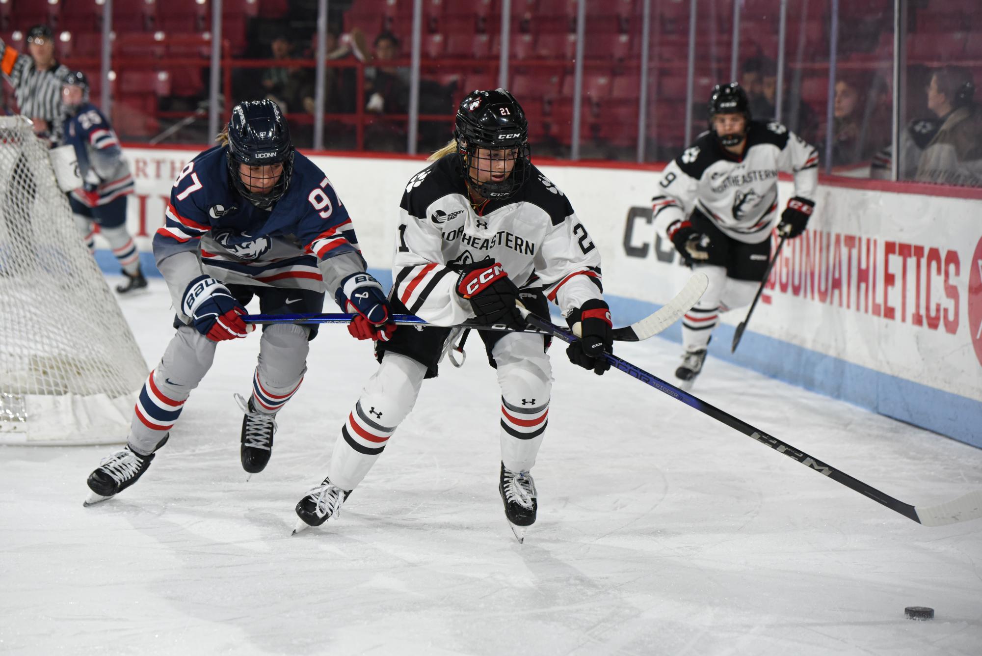 Women’s hockey falls flat with shutout loss in Husky vs. Husky battle ...