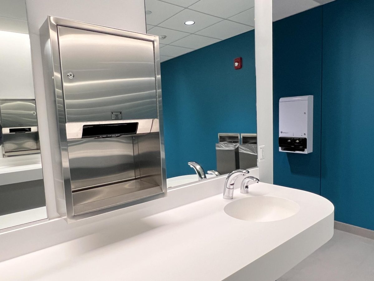 A standard sink counter inside an EXP bathroom. Along with providing private, clean bathrooms, EXPs design made it more comfortable for students questioning or outside of the gender binary.