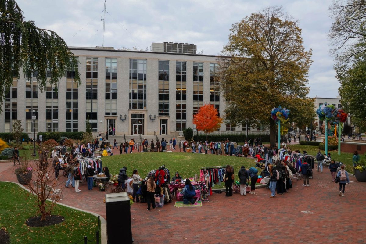 Vendors wrap around Krentzman Quad. Vendors arrived at 11 a.m. to select their spot to sell on the quad.