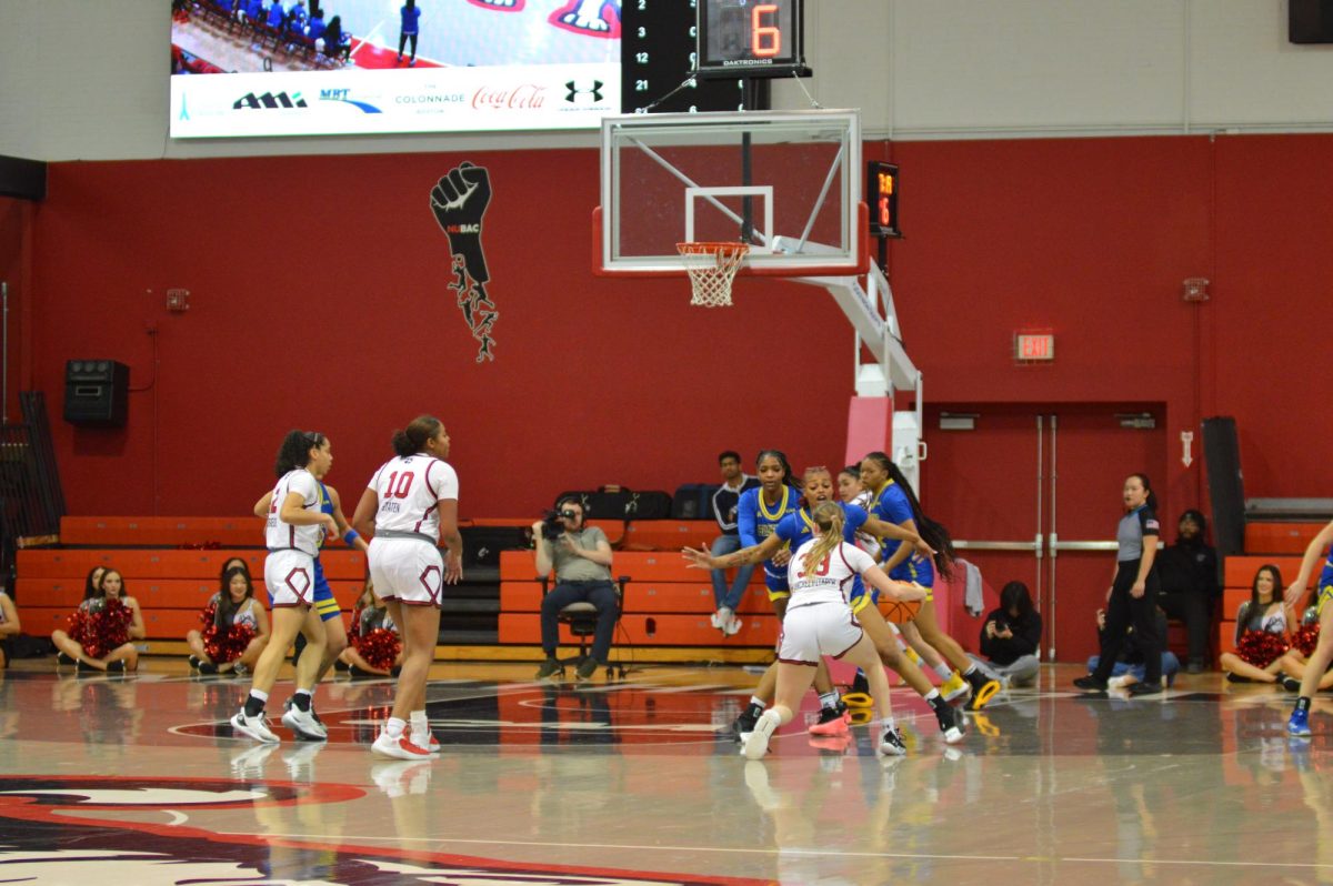 Freshman guard María Sánchez Pitarch takes on her defender Feb. 2. Pitarch scored 26 points so far this season.