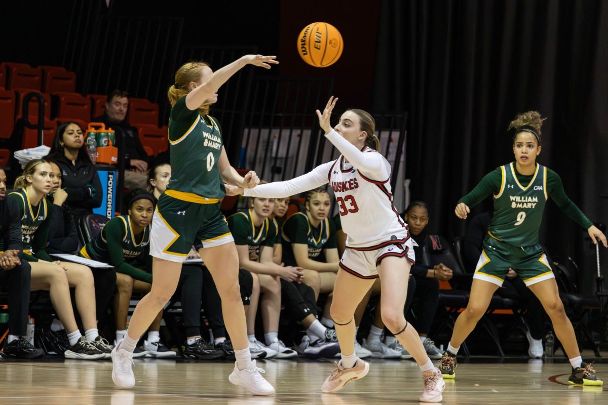 Sophomore guard María Sánchez Pitarch defends her opponent Jan. 23. The team fell to North Carolina A&T in triple overtime Feb. 20.